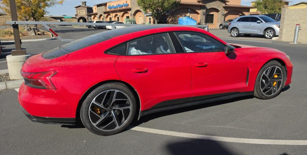 Used 2023 Audi RS e-tron GT w/ Carbon Performance Package AWD/4WD image 2