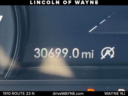 Certified 2022 Lincoln Corsair AWD w/ Equipment Group 101A image 17