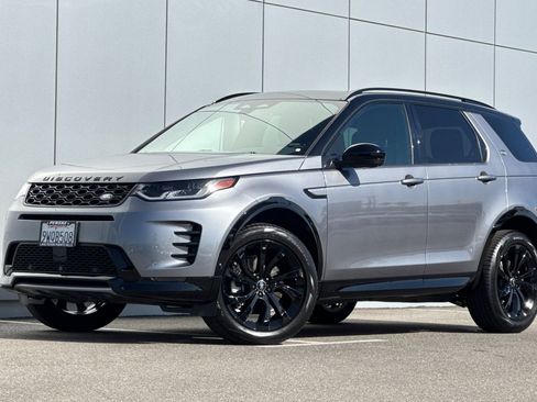 Used 2025 Land Rover Discovery Sport Dynamic SE AWD/4WD image 1