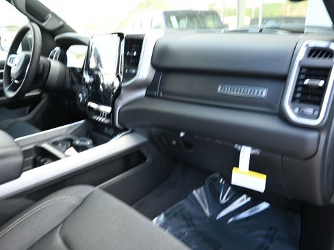 New 2026 RAM 1500 Big Horn AWD/4WD image 23