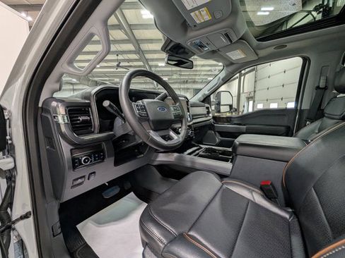 Used 2025 Ford F350 Lariat w/ Lariat Ultimate Package image 14