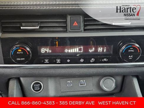 Certified 2023 Nissan Rogue SV image 24