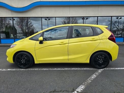 Used 2016 Honda Fit LX image 2