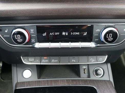 Used 2024 Audi Q5 2.0T Premium Plus image 26