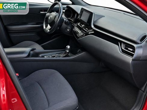 Used 2018 Toyota C-HR XLE FWD image 15