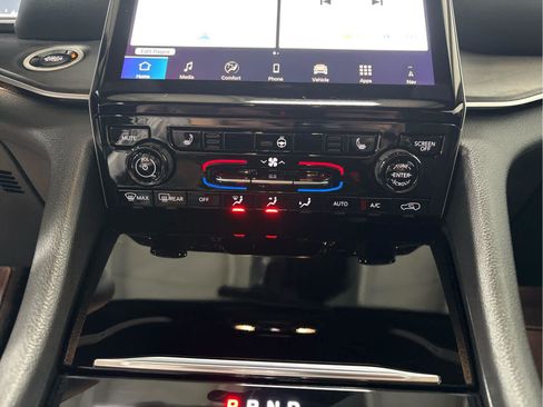 New 2025 Jeep Grand Cherokee Limited AWD/4WD image 30