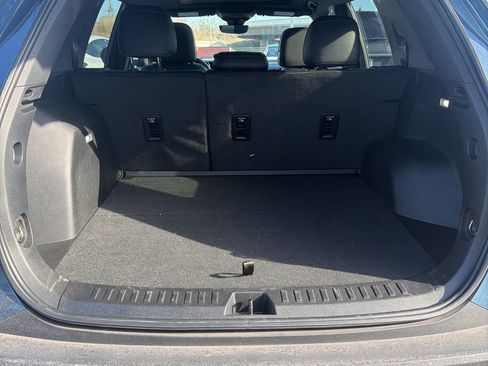 Used 2025 Chevrolet Equinox RS w/ Safety and Technology Package image 12