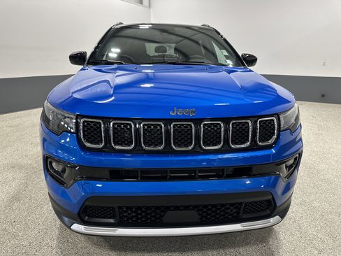 Used 2024 Jeep Compass Limited AWD/4WD image 13