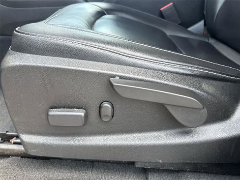Used 2021 Chevrolet Colorado ZR2 AWD/4WD image 12