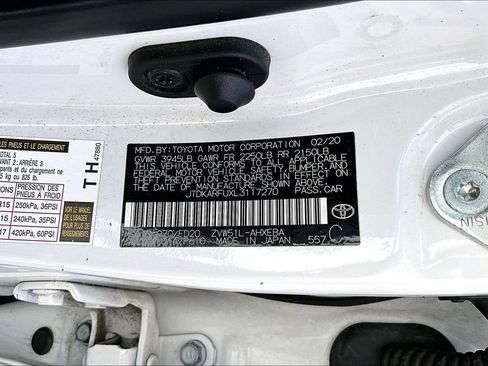Used 2020 Toyota Prius LE FWD image 9