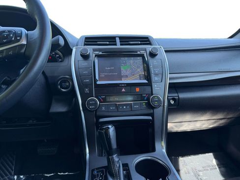 Used 2016 Toyota Camry XLE w/ Advanced Technology Package FWD image 11