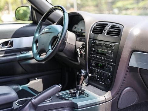 Used 2002 Ford Thunderbird RWD image 18