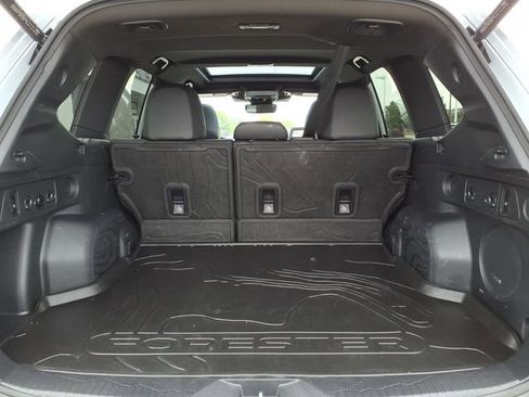 Certified 2025 Subaru Forester Limited w/ Popular Package #1 AWD/4WD image 8