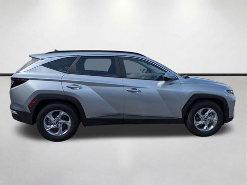 Used 2022 Hyundai Tucson SEL FWD image 3