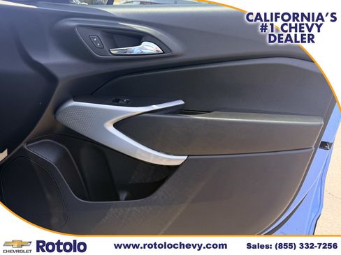 Used 2024 Chevrolet Trax RS w/ Sunroof Package FWD image 9