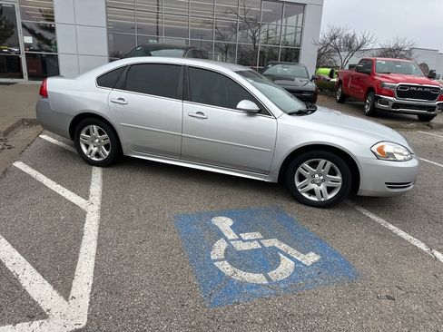 Used 2016 Chevrolet Impala LT image 35