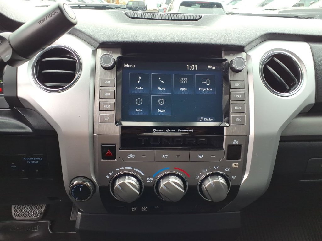 Used 2020 Toyota Tundra SR5 AWD/4WD image 7