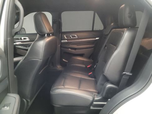Used 2018 Ford Explorer Limited AWD/4WD image 18