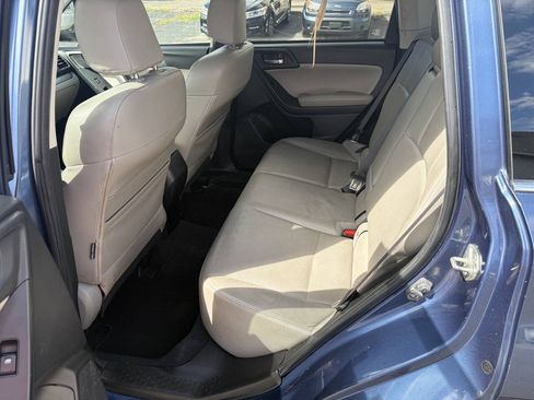 Used 2014 Subaru Forester 2.5i Limited AWD/4WD image 10