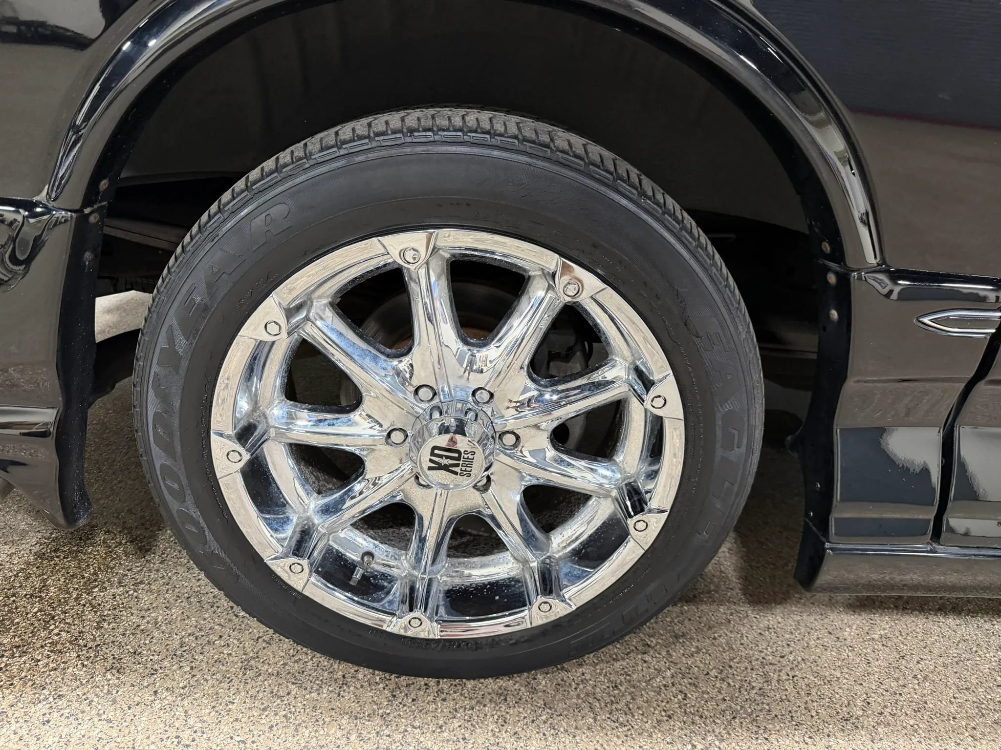 Used 2007 GMC Savana 1500 AWD w/ Preferred Equipment Group image 70