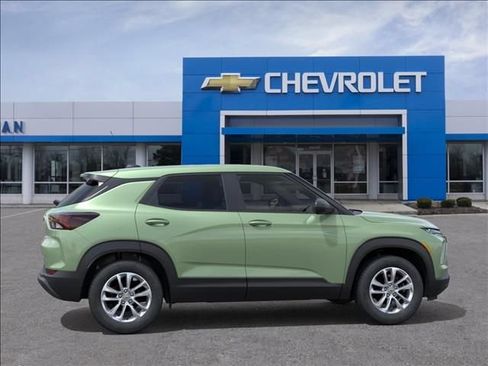 New 2026 Chevrolet TrailBlazer LS w/ LS Convenience Package FWD image 5