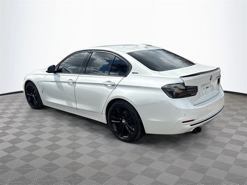 Used 2018 BMW 330e image 8
