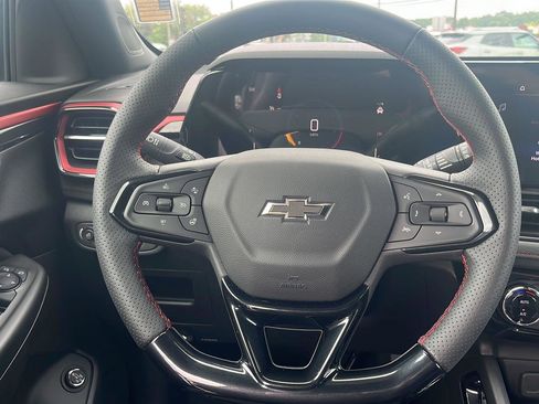 New 2025 Chevrolet TrailBlazer RS w/ Convenience Package image 7