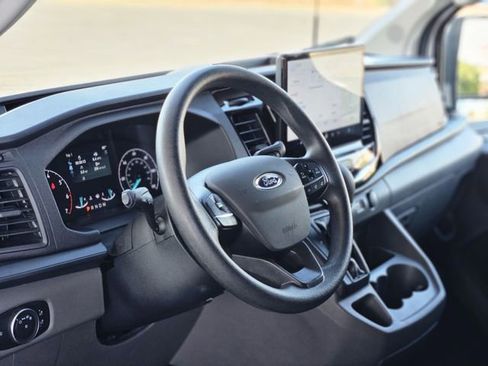 Used 2024 Ford Transit 350 XLT image 12