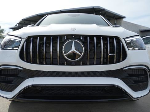 New 2026 Mercedes-Benz GLE 63 AMG S image 10