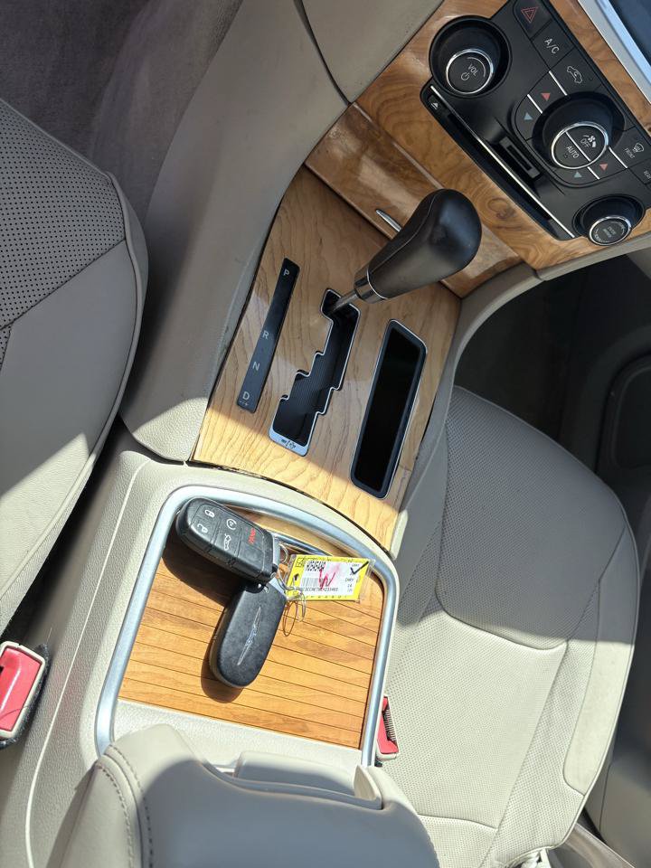 Used 2014 Chrysler 300 C w/ Harman/Kardon Audio Group RWD image 8