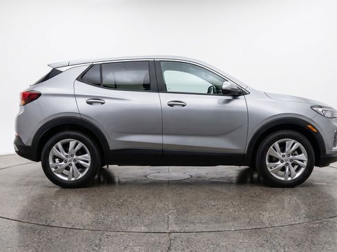 Used 2025 Buick Encore GX Preferred FWD image 11