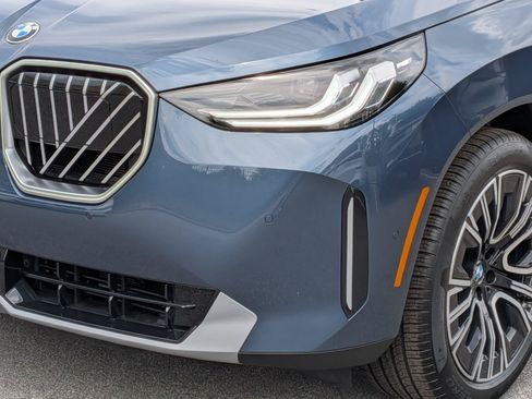 New 2026 BMW X3 xDrive30i w/ Premium Package AWD/4WD image 9