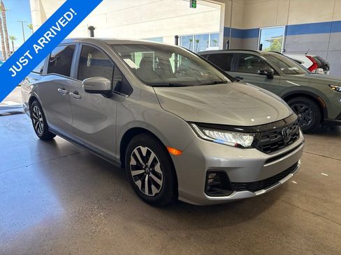 Used 2026 Honda Odyssey EX-L image 2
