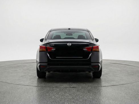 Used 2025 Nissan Altima 2.5 SV image 7