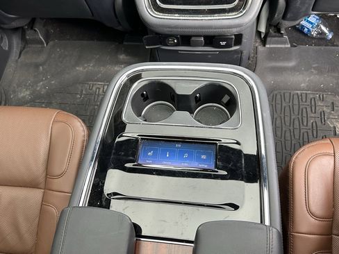 Used 2023 Lincoln Navigator L Reserve image 21