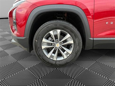 New 2026 Chevrolet Equinox LT image 9