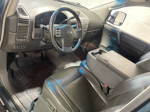 Used 2006 Nissan Titan LE w/ (R02) LE Off-Road Pkg image 31