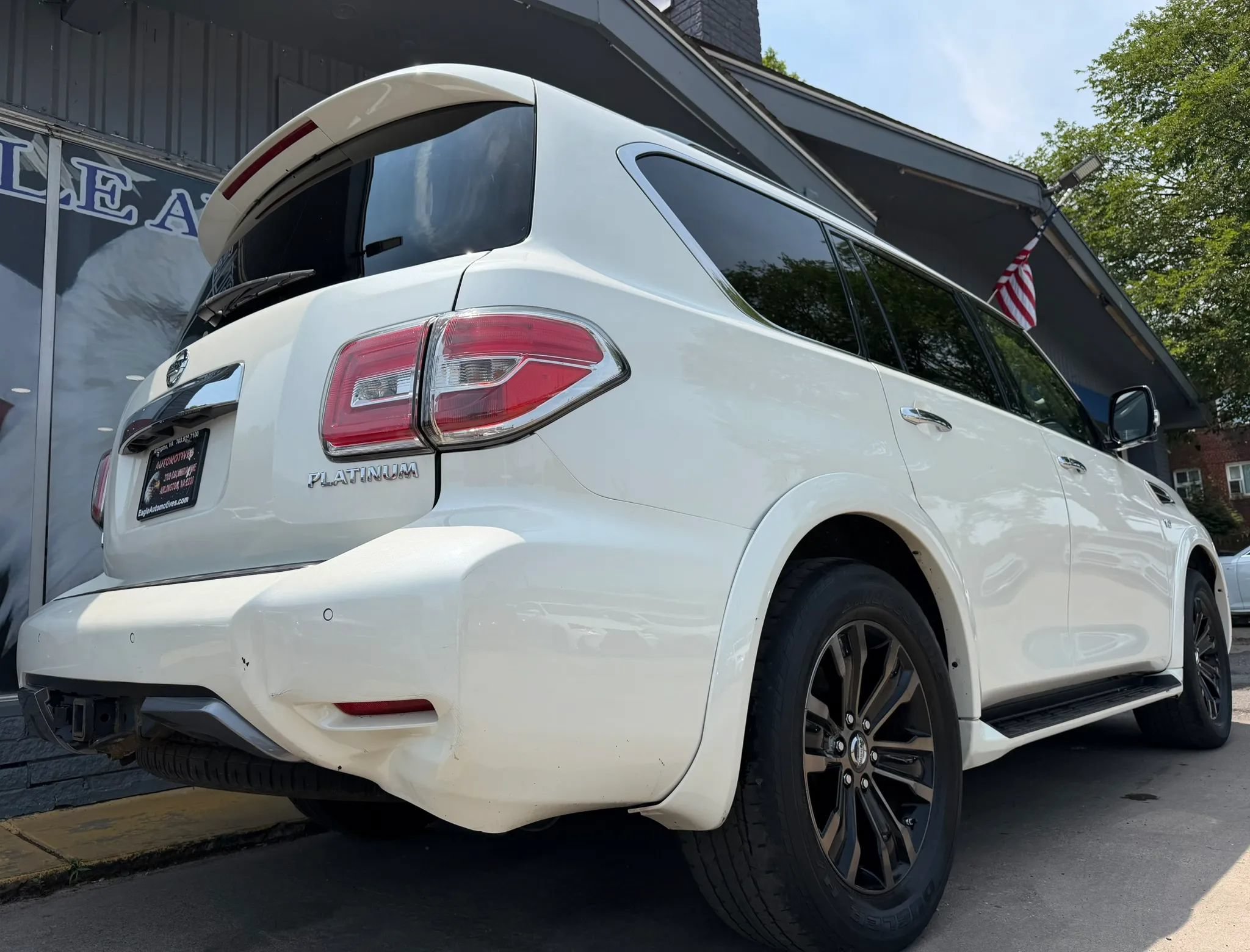 Used 2019 Nissan Armada Platinum w/ Captain's Chairs Package AWD/4WD image 3