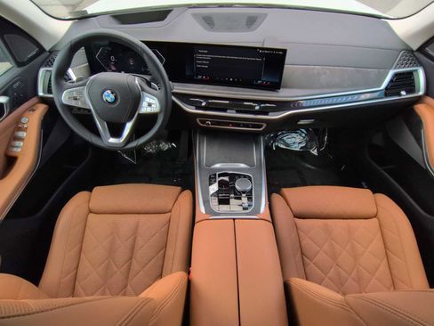 Used 2026 BMW X7 xDrive40i AWD/4WD image 15