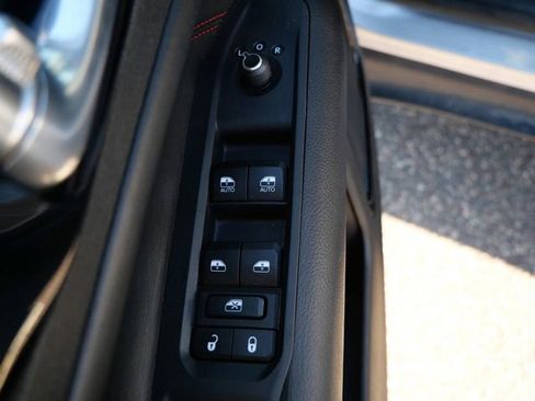 Used 2025 Jeep Compass Trailhawk AWD/4WD image 15