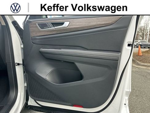 New 2026 Volkswagen Atlas SEL Premium R-Line AWD/4WD image 32
