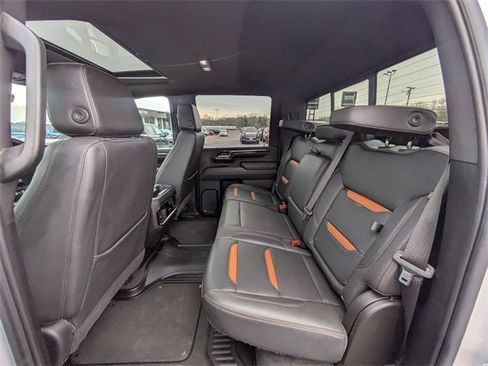 Used 2024 GMC Sierra 2500 AT4 w/ AT4 Premium Plus Package image 30