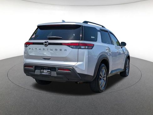 Used 2025 Nissan Pathfinder SV AWD/4WD image 5