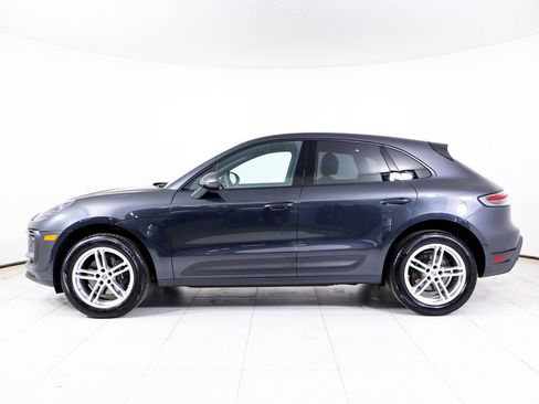 Certified 2025 Porsche Macan AWD/4WD image 2