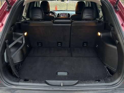 Used 2015 Jeep Cherokee Trailhawk w/ Trailer Tow Group image 12