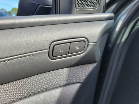 New 2026 Hyundai Tucson Limited image 11