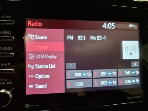Used 2023 Toyota Camry SE AWD/4WD image 24