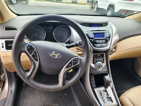 Used 2013 Hyundai Elantra GLS w/ Preferred Pkg image 31