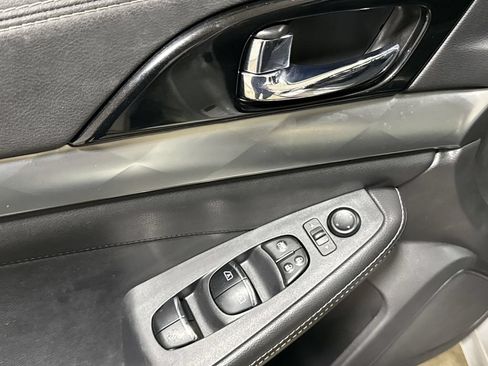 Used 2020 Nissan Maxima 3.5 SV w/ Floor Mat Group FWD image 21