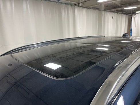 Used 2025 Volvo XC90 B5 Ultra image 5